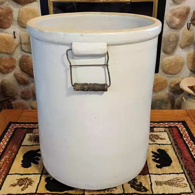 Vintage 20 Gallon Monmouth/Western Maple Leaf Crock with Handles - Circa 1906 2