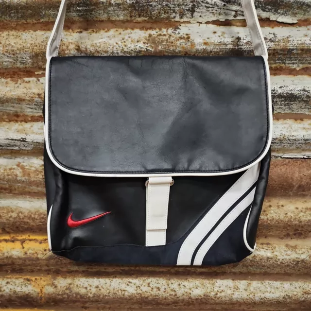 Nike Polyester 23 cms Obsidian/Black/Black Messenger Bag (BA5268-451) :  : Fashion