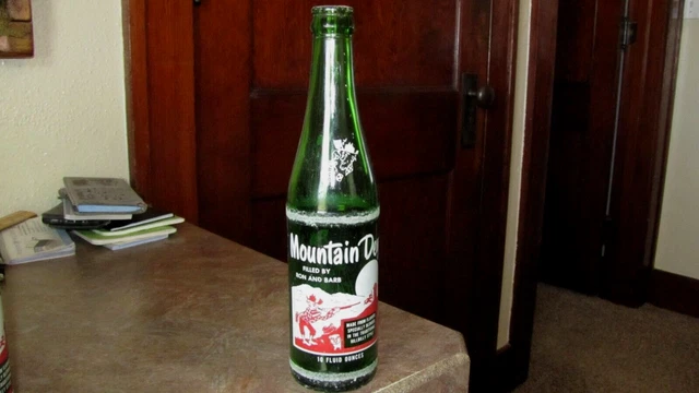 RARE MOUNTAIN DEW Filled by Ron and Barb 10 OZ ACL SODA BOTTLE HILLBILLY & JUG