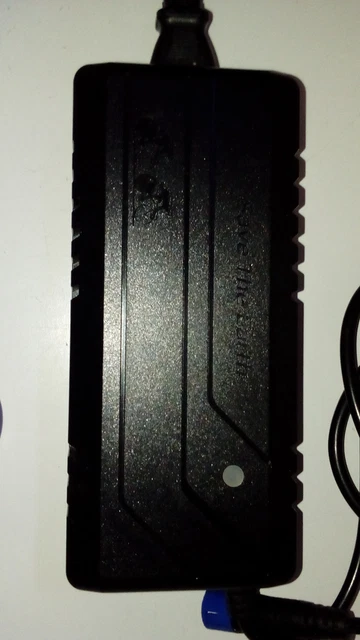 Chargeur Rapide Pour VAE Victoria E-Urban 7.5 (BMZ 36V 5A, Neuf)