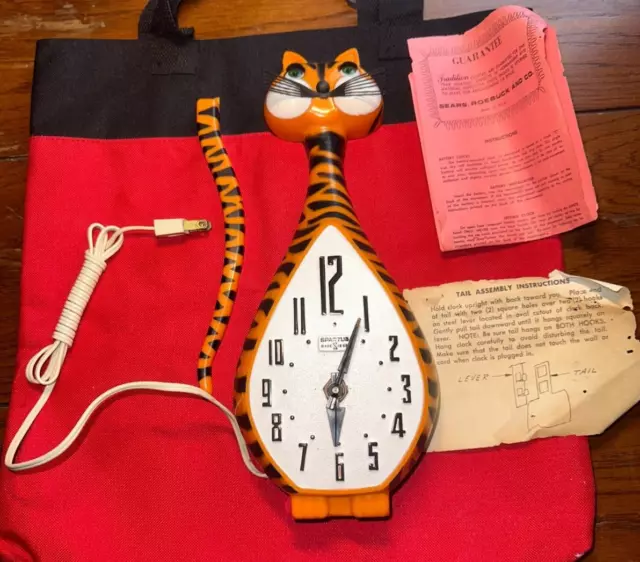1950s Spartus Here Kitty Kitty Kitty Orange with Black Stripes Cat Clock WORKS