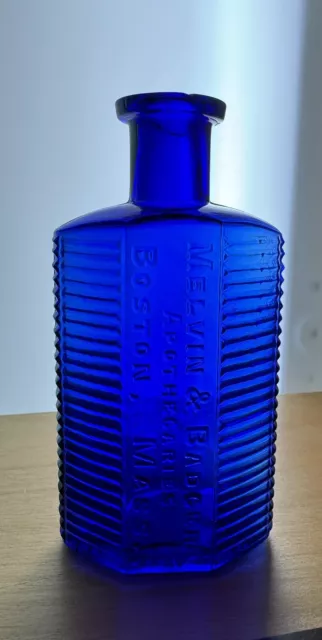 Melvin & Badger Apothecaries Boston Mass POISON ribbed Deep COBALT beauty! 5 in.