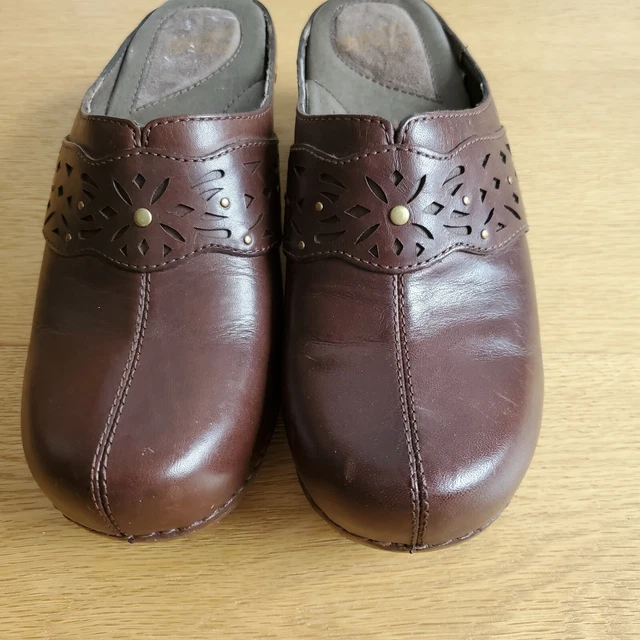 Dansko brown leather Mules Clogs Women Shyanne studded shoes Euro 39 US 8.5