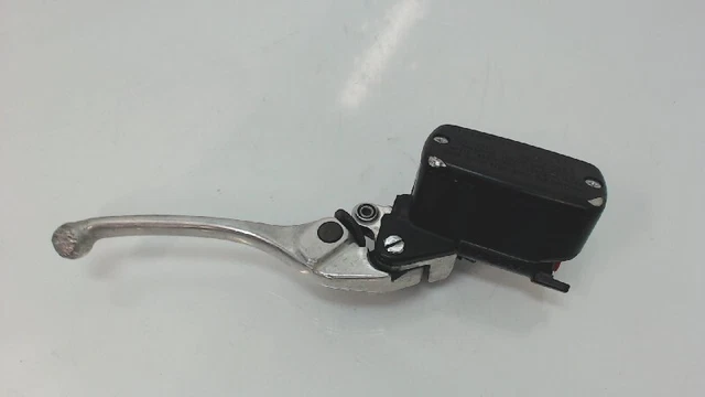 POMPA FRENI ANTERIORE Honda CBR 600 F 1991-1994 (CBR600F2 PC25) 1995