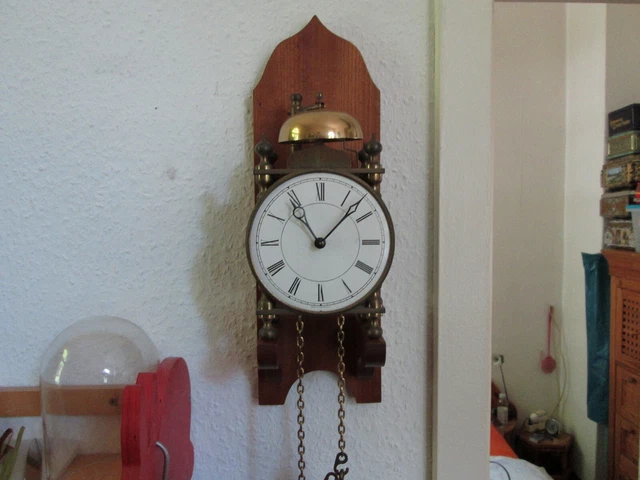 Alte Wanduhr Mit Pendel Und Gong WUNDERSCHÖNE ALTE WANDUHR Antik (Zahnräder-Pendel-Gong usw)auf