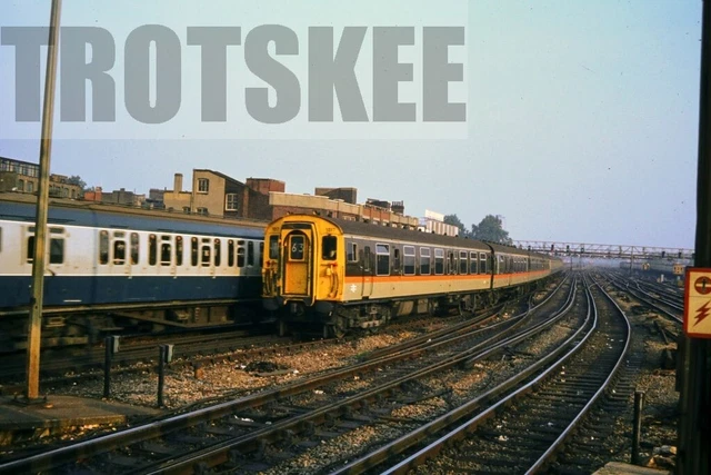 35MM SLIDE BR British Rail Electric EMU Class 411 1517 London Bridge ...
