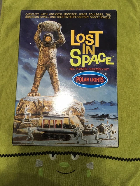 Polar Lights Lost In Space Cyclops & Chariot Plastic Model Kit Opened Polar Lights Lost In Space Cyclops & Chariot Plastic Model Kit Opened