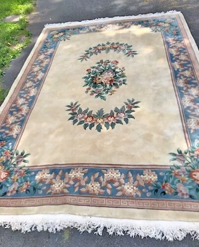 Vintage Chinese Wool Rug Vintage Chinese Wool Rug