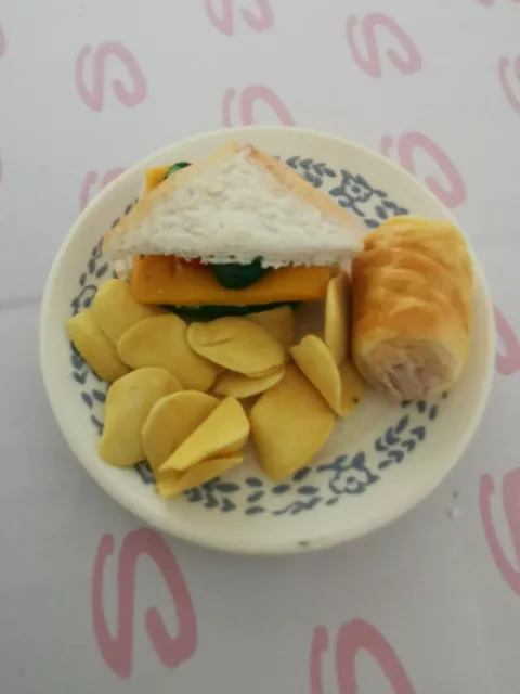 SINDY MINIATURE FOOD. Clay. Sandwich crisps sausage roll.Sindy
