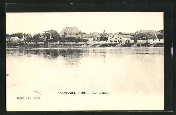 CPA Cosne-sur-Loire, Quai et Factories