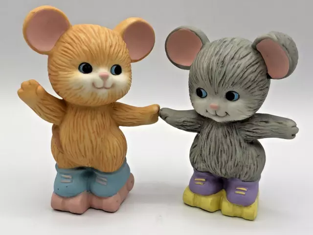 1992 VINTAGE AVON BEST BUDDIES SKATING MICE (2) Porcelain Figurines