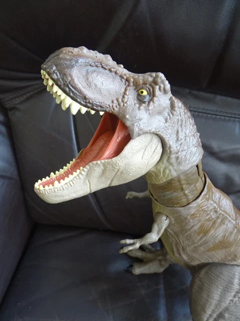 Tyrannosaurus Rex Articulé 43 Cm – Jurassic World – Mâchoire Mobile – Dino Extreme – Carte Offerte – Dès 4 Ans