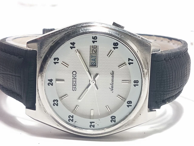 Vintage Seiko Automatic Movement Day Date Analog Dial Wrist Watch G146