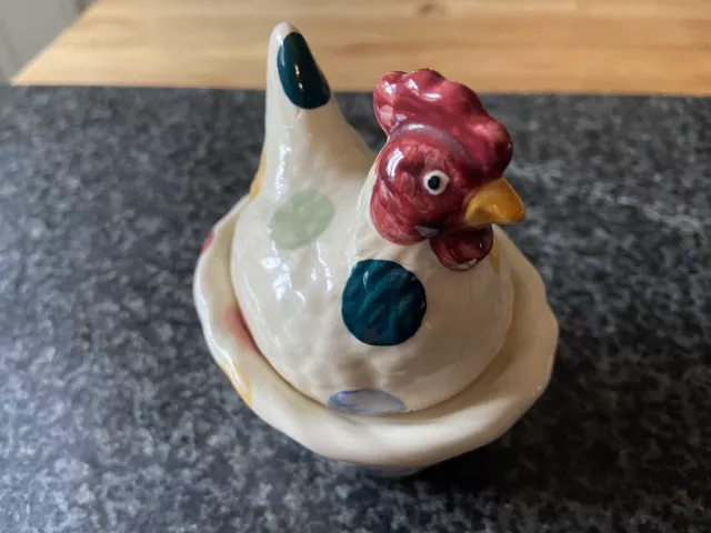 Emma Bridgewater Polka Dot Small Hen on Nest (DAMAGED) Please Read Description!