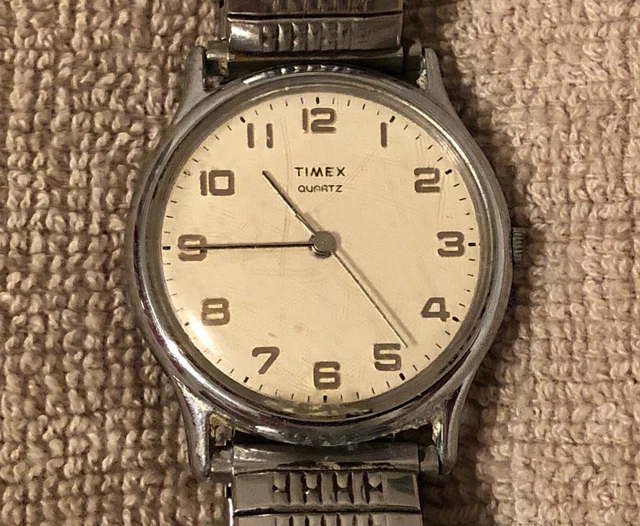 Men's Vintage Timex Watch - Silver Tone / Stretch Band