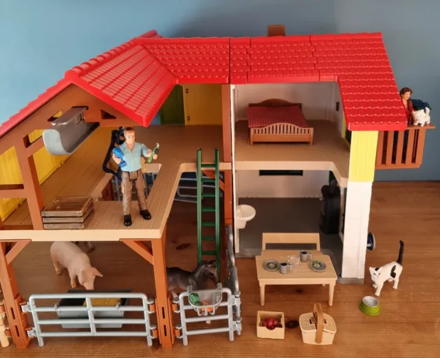 Schleich Large Farmhouse with Stable and Animals