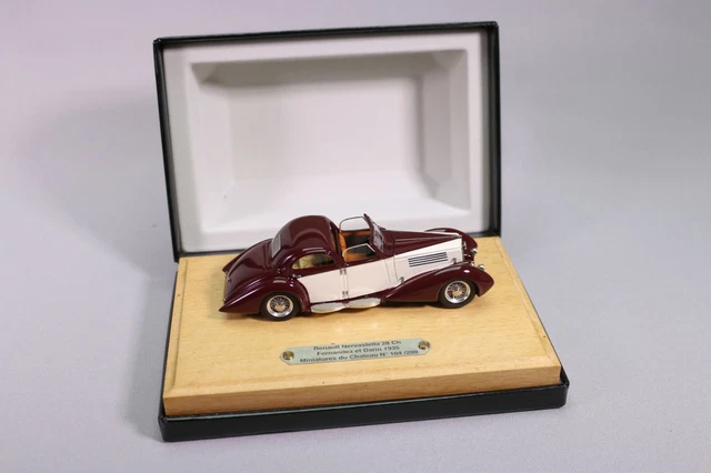 Miniature MINICHAMPS 1/43 Toyota Corolla 5 Portes 2001 – Verte – C4