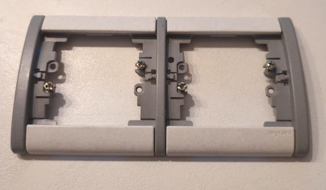 Legrand Sagane 85357 - Plaque Double XELIO Or Horizontale - Comme Neuf