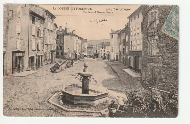 LANGOGNE - Lozere - CPA 48 - Boulevard Notre Dame - Boulangerie - Fontaine