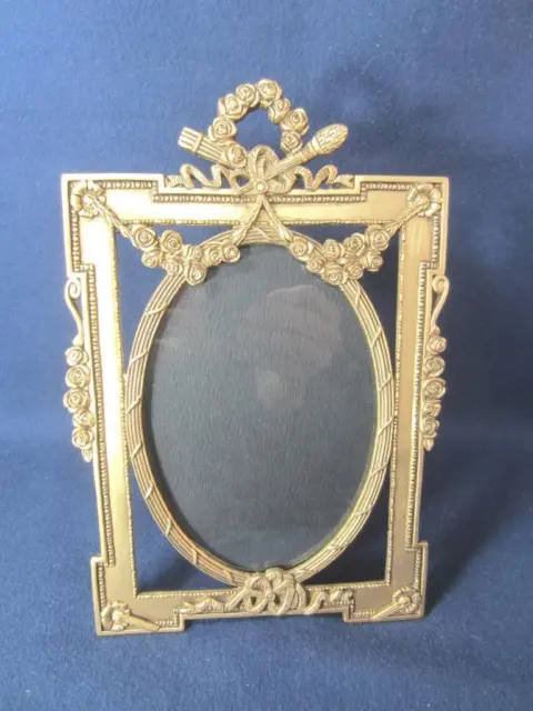 *Gold Tone Picture Frame French Style Oval Metal, Easel Back   3 1/2 x 5" Photo