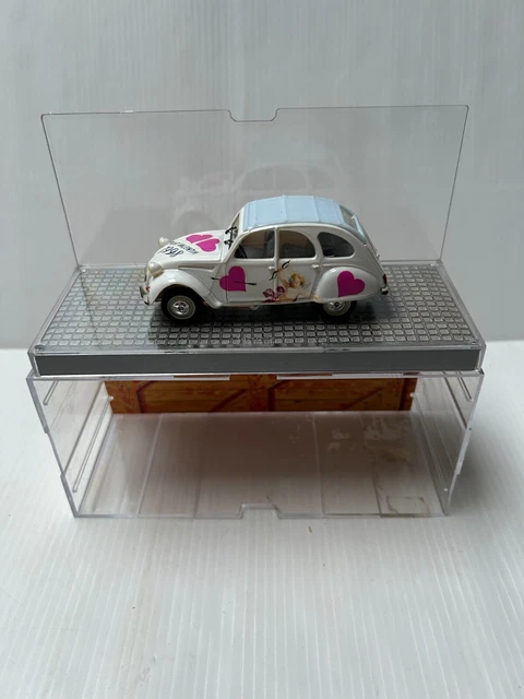 NOREV CITROEN 2CV SAINT VALENTIN ech 1/43 L7 EUR 9,00 - FR
