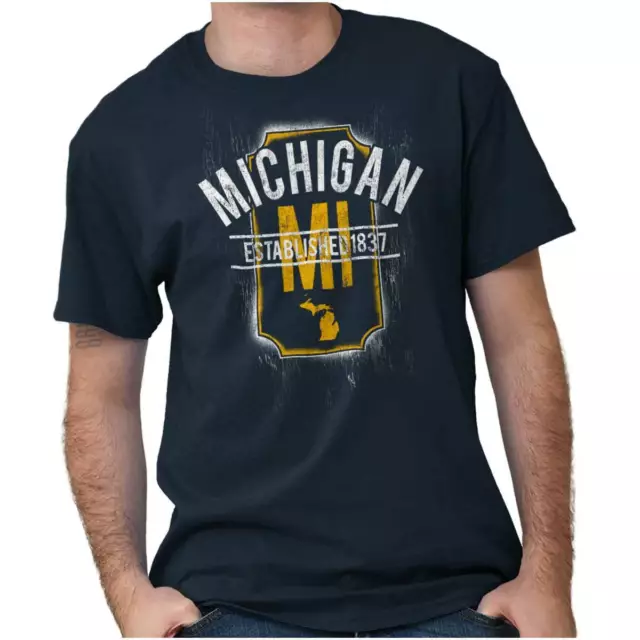 Vintage Michigan Classic Travel Souvenir MI Womens or Mens Crewneck T Shirt Tee