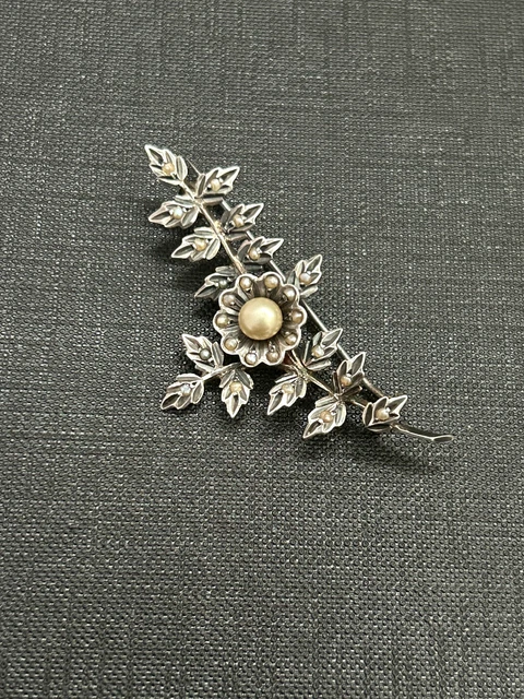 Old 2 girls brooch, Mexico, in 925 silver