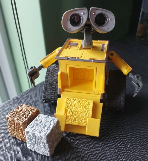 WALLE CUBE N Stack Action Figure Disney Pixar Walle Trash Cubes £35.