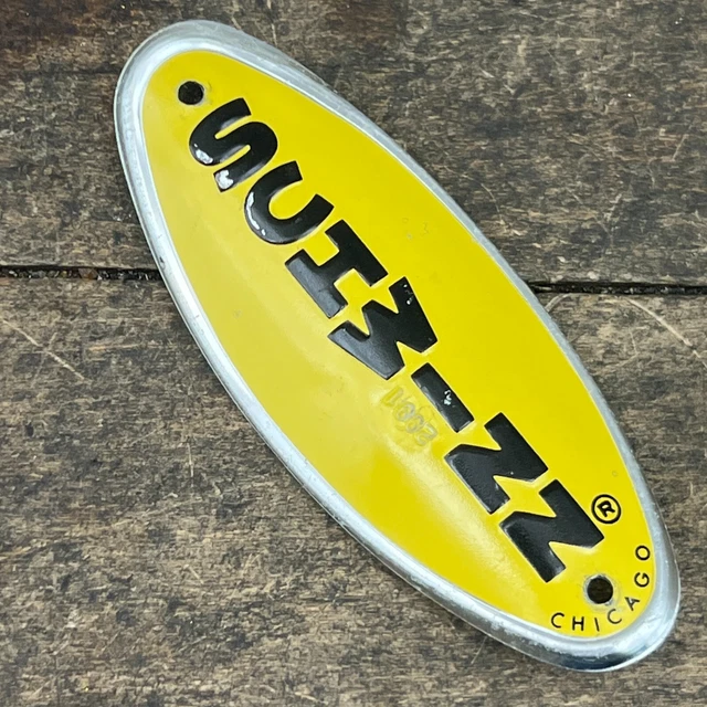 Vintage Schwinn Chicago HeadBadge Yellow Gold 81 1981 Scrambler BMX 2991 Badge Vintage Schwinn Chicago HeadBadge Yellow Gold 81 1981 Scrambler BMX 2991 Badge
