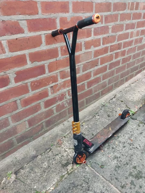 Mongoose scooter deals stunt pegs