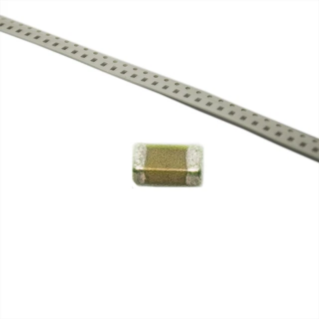 100 Pezzi MLCC 105k 100 Condensatori Ceramici SMD 1uF 105K ±10% - Tipo MLCC 0805 (2x1.2mm), X7R, Per Montaggio Superficiale Condensatori MLCC 105k ±10 - Foto 2