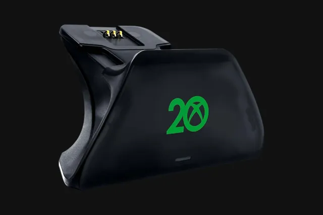 Razer Universal Quick Charging Stand for Xbox Gaming Controller 20th Anniversary 2