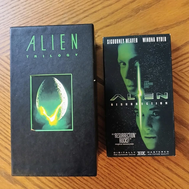 ALIEN TRILOGY BOX Set & Alien Resurrection VHS, 1993 Alien Aliens Alien ...