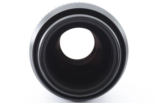 NEAR MINT Nikon AF Micro Nikkor 105mm F2.8 macro prime telephoto from JAPAN 3