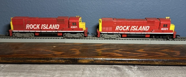 2 X Tyco Rock Island Alco Century 430 Diesel #4301 Locomotive Train HO Scale