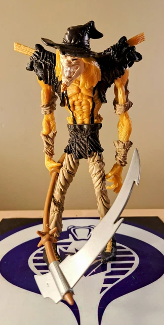 Kenner Batman Legends Of The Dark Knight Twister Strike Scarecrow 1997 7"