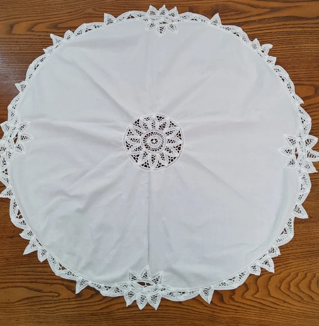 Vintage Battenburg Lace 40” round Table Topper Scalloped Edging