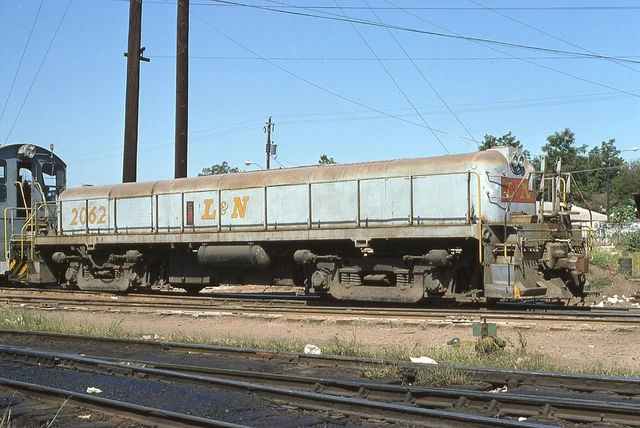 Louisville & Nashville Railroad     #2062   Original Kodachrome  Slide