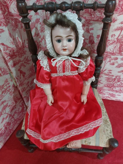 Poupée ancienne DEP JUMEAU. • EUR 480,00 - FR