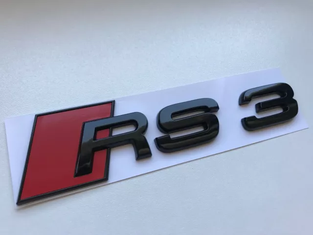 Heck Emblem Zeichen Schriftzug Logo glänzend schwarz / rot für Audi RS3