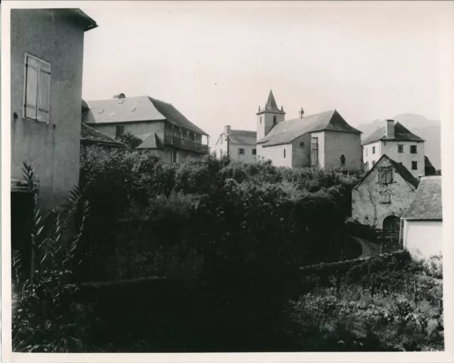 LARRAU c. 1935 - Le Village L'Église Pyrénées-Atlantiques Div 4404