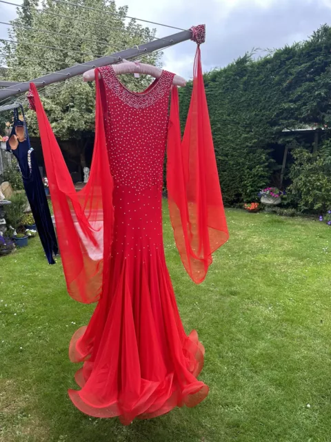 DSI LONDON  BALLROOM DANCE DRESS BEAUTIFUL SWARVOSKI AB CRYSTAL  RED Size 8-10