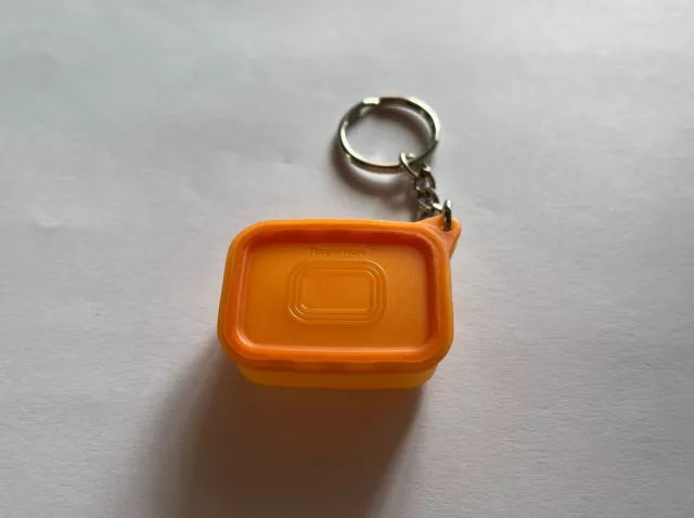 Porte-clés Keychain TUPPERWARE Ancien