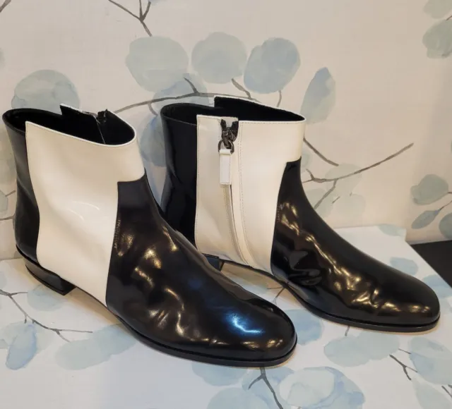 ROGER VIVIER PATENT Leather Ankle Boots Black And White Size 36 Made in ...