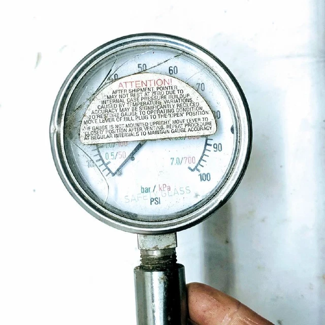Graco 275-964ST Fluid Pressure Regulator Max WPR 250 PSI 17 Bar w Gauge NLA