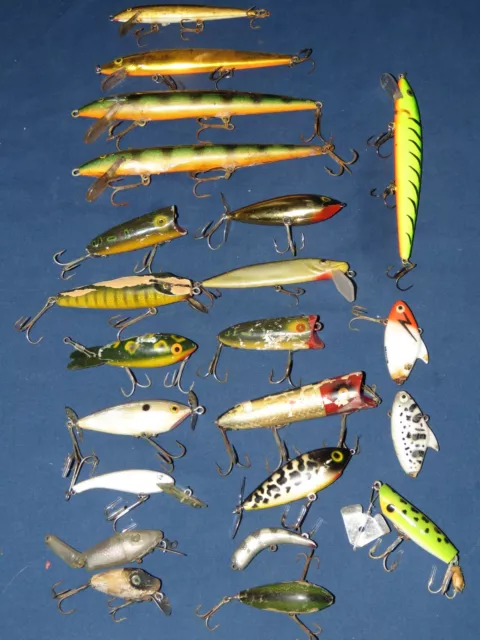 19 VINTAGE fishing lure lures out of old tackle box $20.00 - PicClick