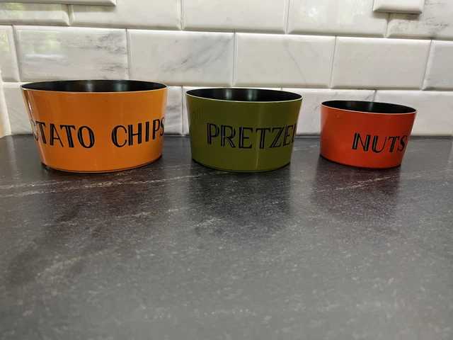 Vintage Retro Nesting Snack Lacquered Bowls, Potato Chips, Pretzels, Nuts
