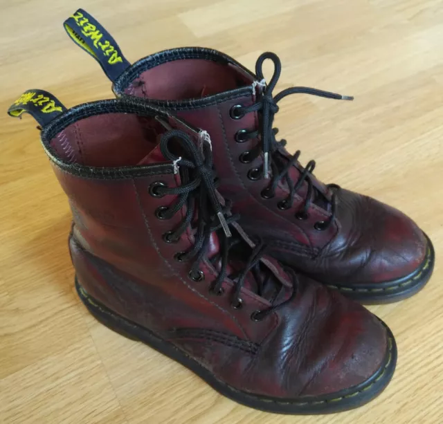 Chaussures boots Dr. Martens pointure 37 couleur grenat glacé