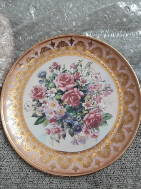 Celebration Of The Queen Mother Flower Plate   - Majesty  -  Davenport Pottery