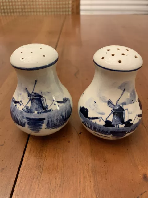 Delft Blue Salt And Pepper Shakers Set Hand Painted Holland With Corks 2.5" Tall